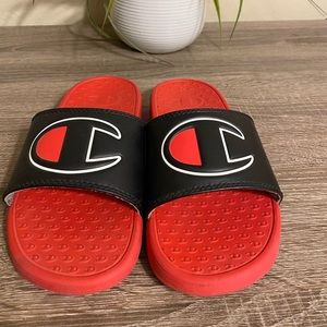 Red kid slides in size 1